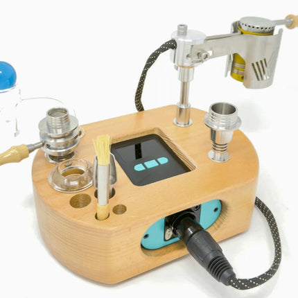 Vapvana All-Star Cordless Kit complete setup – stainless steel cordless heater, modular bowl, quartz banger, digital PID controller, heating coil, and wooden dugout dock with accessories.
