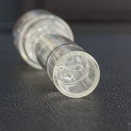 Close-up of Evolution Stem bowl with built-in glass screen