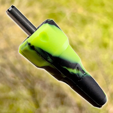 dynavap bonger in black/green colour with stainless steel condenser