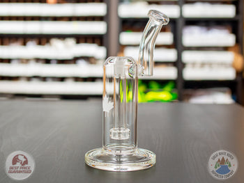 The Middleman™ Water Pipe